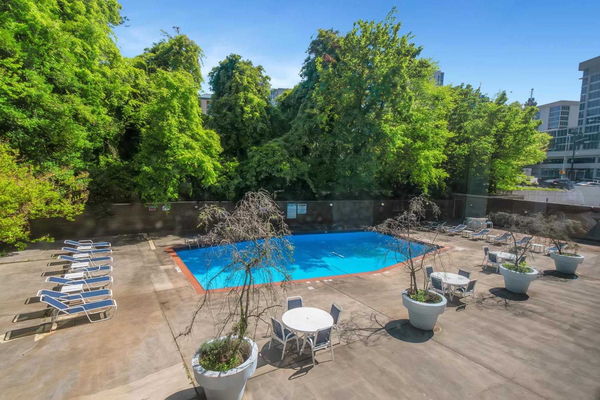 Highrise Dtwn 3 Bed W King Bed Atlanta