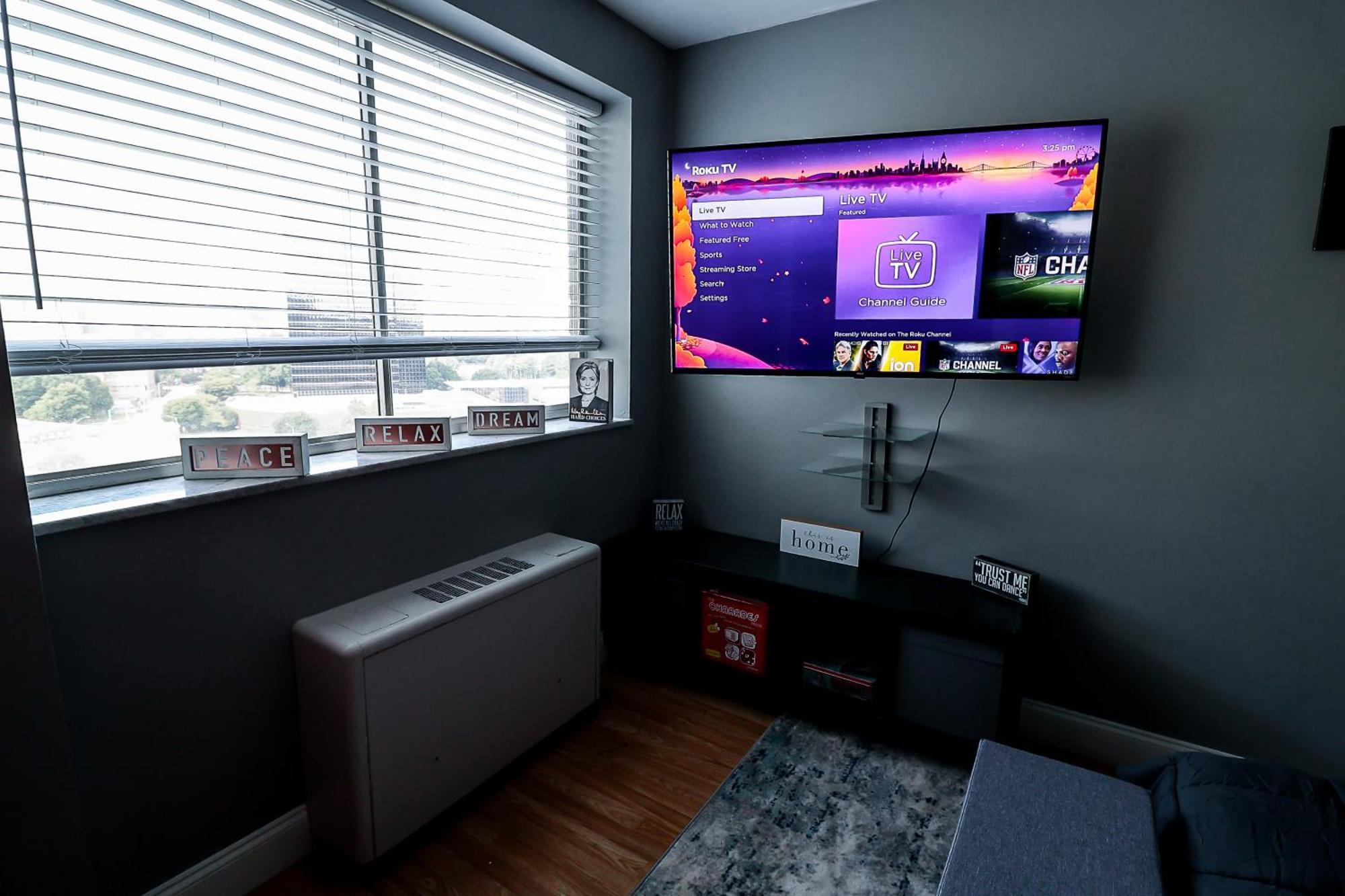 Highrise Dtwn 3 Bed W King Bed *