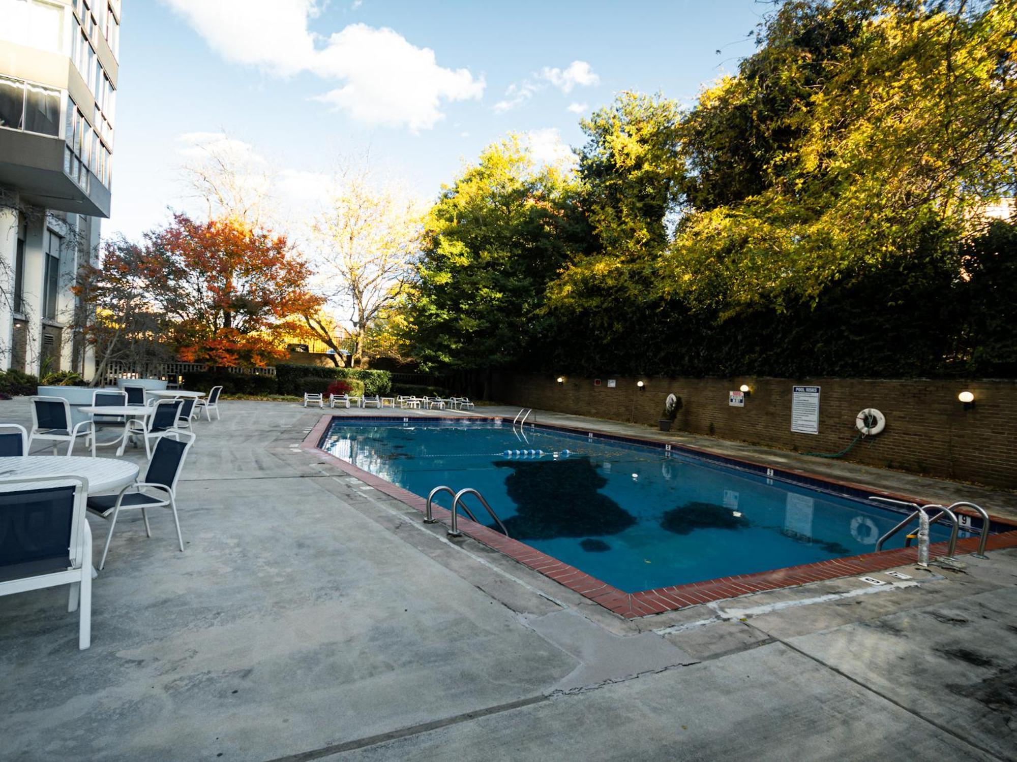 Apartment Highrise Dtwn 3 Bed W King Bed